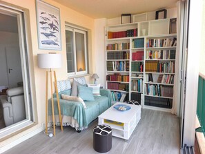 Interior - Apartment with balcony - sea view (Ajaccio)