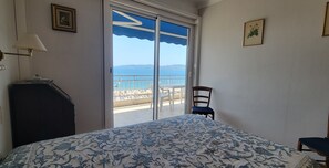 1 chambre, fer et planche à repasser, Wi-Fi