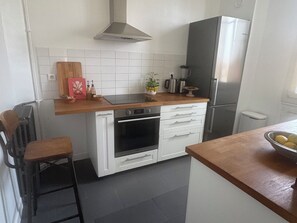 Kühlschrank, Ofen, Geschirrspüler