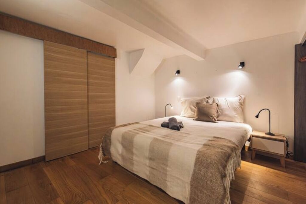 3 chambres, fer et planche à repasser, lit parapluie, Wi-Fi gratuit