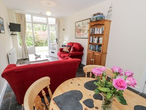 Interior - 3 Riverside Bungalows (Llanbedr)