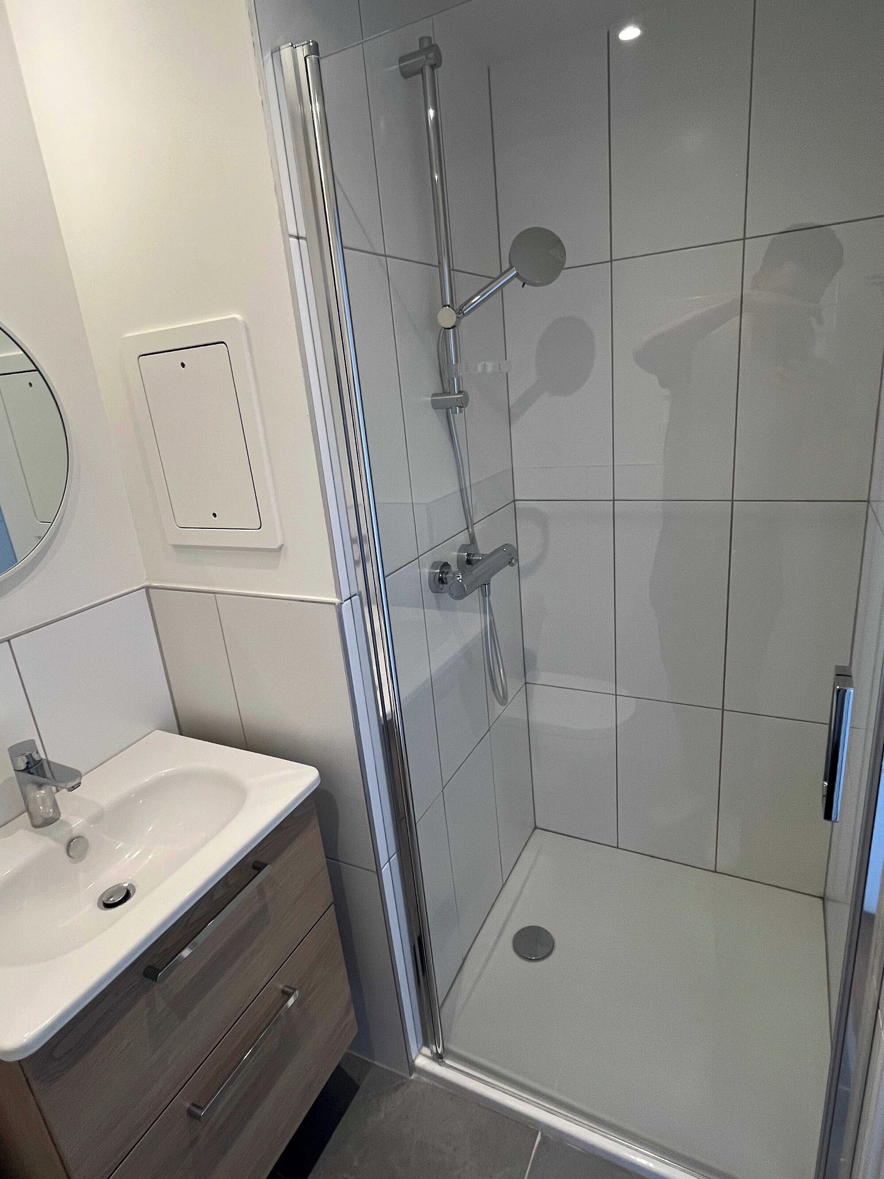 Apartemen | Kamar mandi | Pengering rambut, handuk,  dan sampo