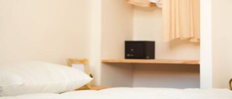 2 bedrooms, in-room safe, iron/ironing board, travel cot