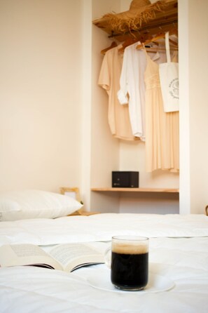 2 bedrooms, in-room safe, iron/ironing board, travel crib