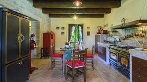 Villa, fumatori | 4 camere