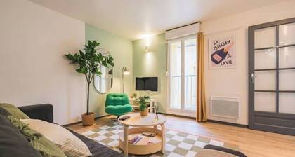 Le Pastel - sleeps 10 - near Cathedral