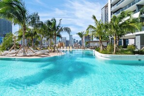 Pool - NEW luxury suite / WorldCenter Miami - Great views (Miami)
