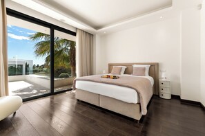 5 chambres, fer et planche Ă repasser, Wi-Fi, draps fournis