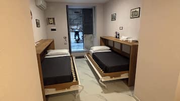 2 kamar tidur, Wi-Fi, dan seprai linen