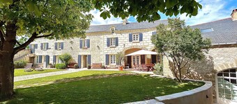 Luxury historic residence, fully renovated, private pool and garden