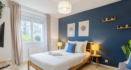 3-bedroom apartment with garden & veranda