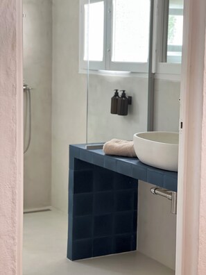 Bathroom - Casa Ponent Tramuntana Apartments (Unknown)