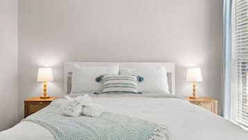 2 bedrooms, WiFi (free), bed sheets
