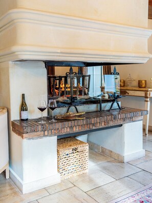 Dining - Villa Clairemaison – Private French Estate with Pool, Spa & Tennis near Paris (La Queue-les-Yvelines)