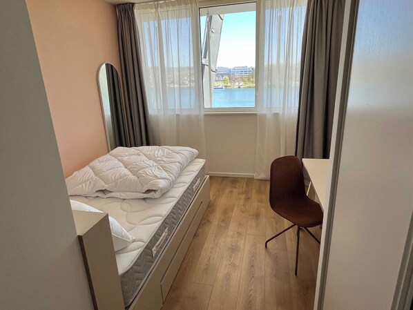 ハウス | 1 室のベッドルーム、ノートパソコン用作業スペース、アイロン / アイロン台、ベッドシーツ