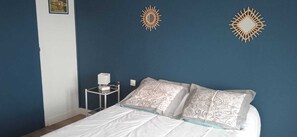 1 bedroom, iron/ironing board