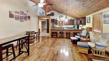 Studio (3 Bedrooms) | Property amenity