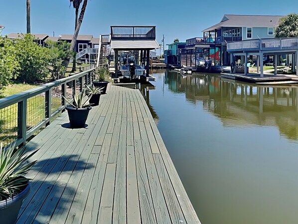 House (3 Bedrooms) | Property amenity