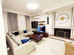 TV connectée, cheminée