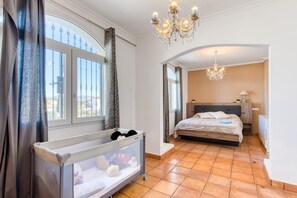 4 bedrooms