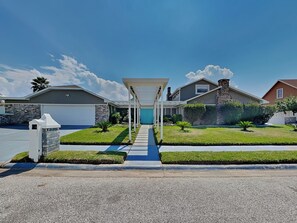 House (6 Bedrooms) | Property amenity