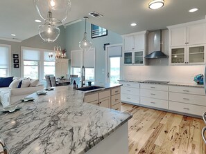 House (3 Bedrooms) | Property amenity