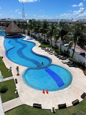 Outdoor pool - Three room apartment (Cancún)