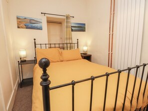 1 bedroom, individually decorated, individually furnished, free WiFi