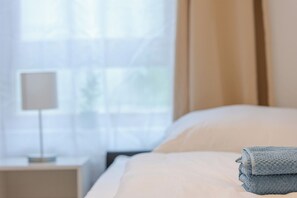 2 Schlafzimmer, Schreibtisch, Bügeleisen/Bügelbrett, kostenloses WLAN