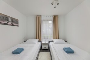 2 chambres, bureau, fer et planche à repasser, Wi-Fi gratuit
