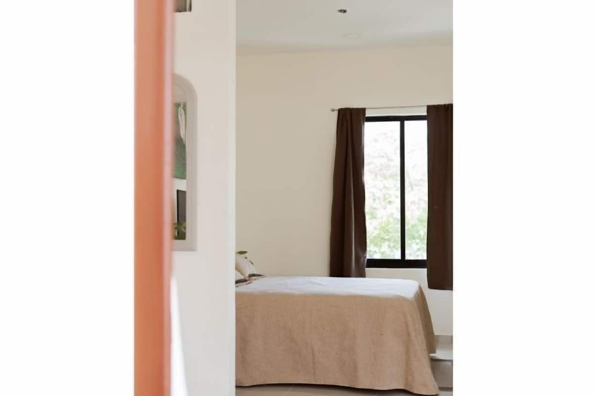 Chambre supĂ©rieure double, vue sur la ville | Coffre-fort, systĂšme dâinsonorisation, accĂšs au Wi-Fi (inclus)