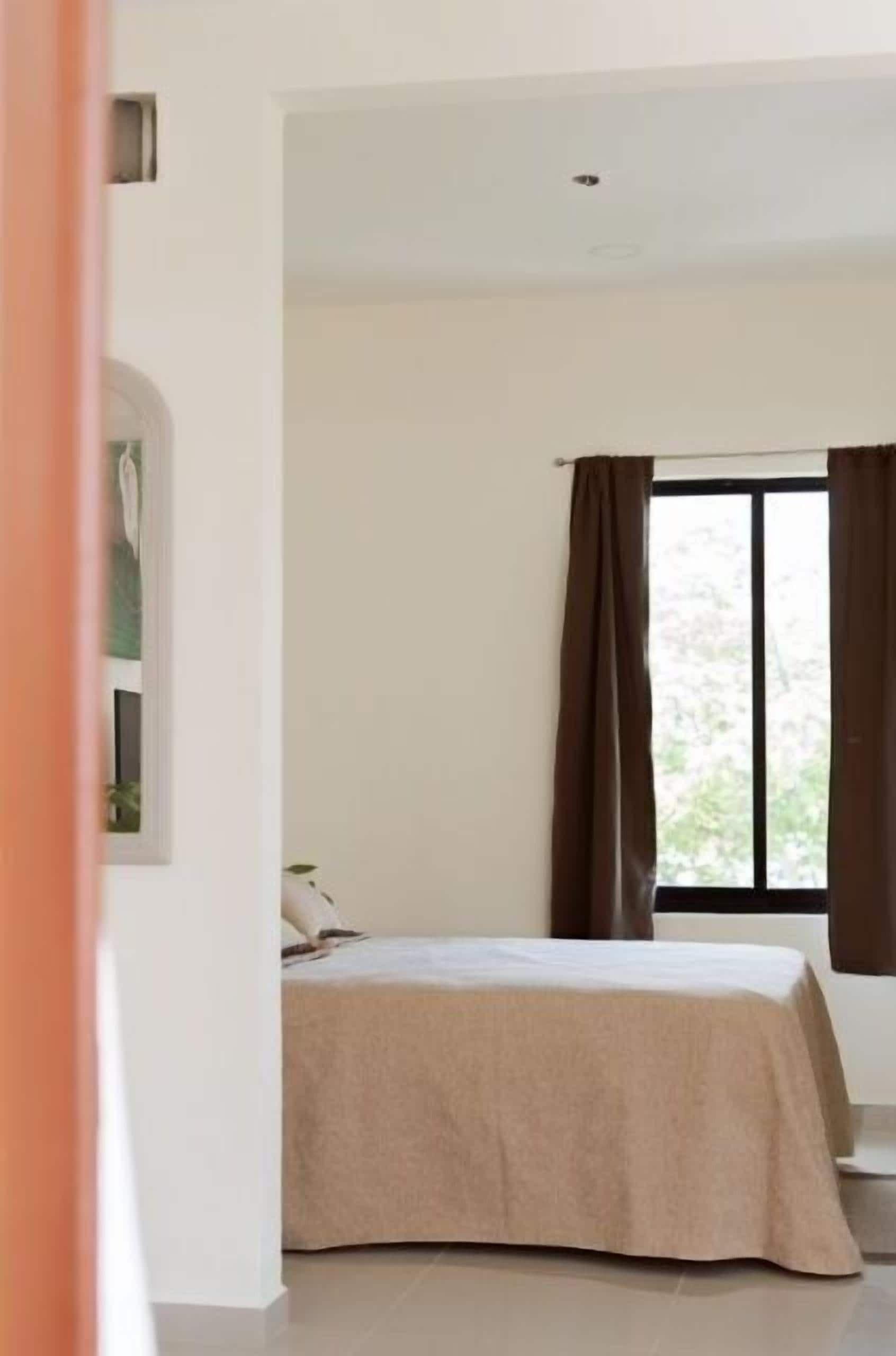 Chambre Double Supérieure, vue ville | Coffres-forts dans les chambres, chambres insonorisées, Wi-Fi gratuit