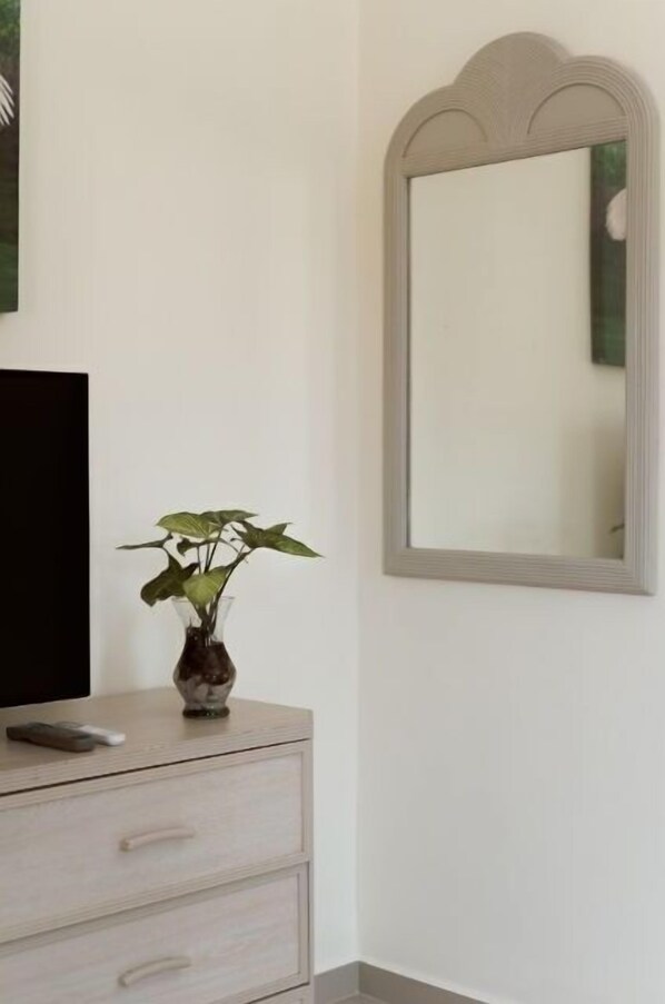 Comfort Double Room, City View | In-room safe, soundproofing, free WiFi - Saules Sueño  (Cancún)