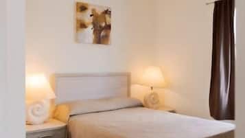 Comfort Double Room, City View | In-room safe, soundproofing, free WiFi