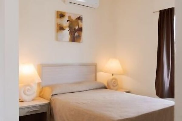 Comfort Double Room, City View | In-room safe, soundproofing, free WiFi