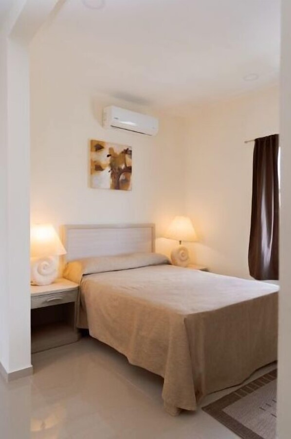 Comfort Double Room, City View | In-room safe, soundproofing, free WiFi - Saules Sueño  (Cancún)