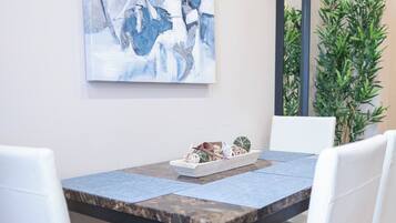 公寓, 4 间卧室 | 餐厅