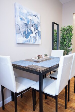 Apartment, 4 Bedrooms | Dining room - Sunny 4BR 2BA Retreat Near Columbia University (New York)