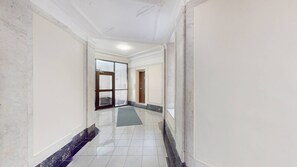 Huoneisto, 4 makuuhuonetta | Sisätilat