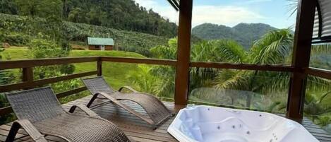 Romantic Chalet | Private spa tub