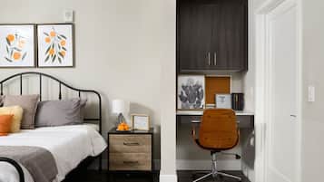 Bureau, fer et planche Ă  repasser, Wi-Fi gratuit, draps fournis