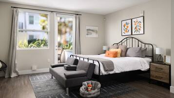 Bureau, fer et planche Ă repasser, lit parapluie, Wi-Fi gratuit