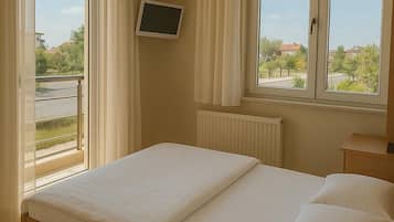 Desk, laptop workspace, free WiFi