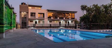 Piscina a l'aire lliure