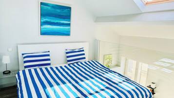 1 bedroom, in-room safe, iron/ironing board, free WiFi