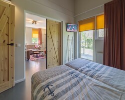 House | 4 bedrooms, individually furnished, bed sheets