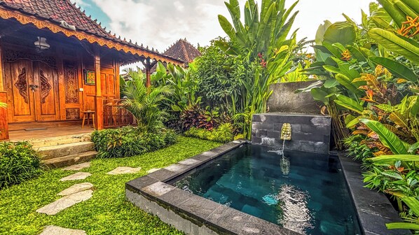 Property entrance - Padiku Villa Semana Private Pool (Mambal)