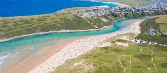 Captain Jack's Coastal Retreat. Nr Newquay, Padstow, Eden. Sleeps 8 People 5 bed