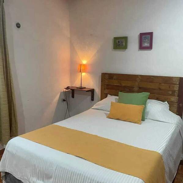 2 quartos, ferros/tábuas de passar roupa, Wi-Fi, roupa de cama