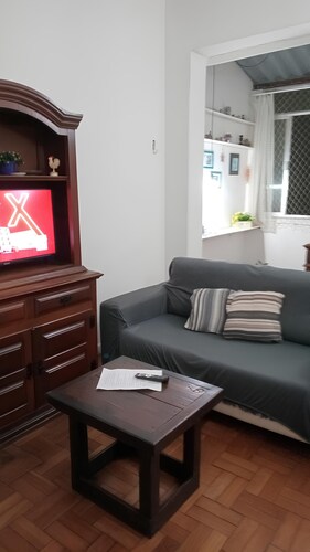 Amazing Penthouse apartment, a corner from Copacabana beach, flexible check in...